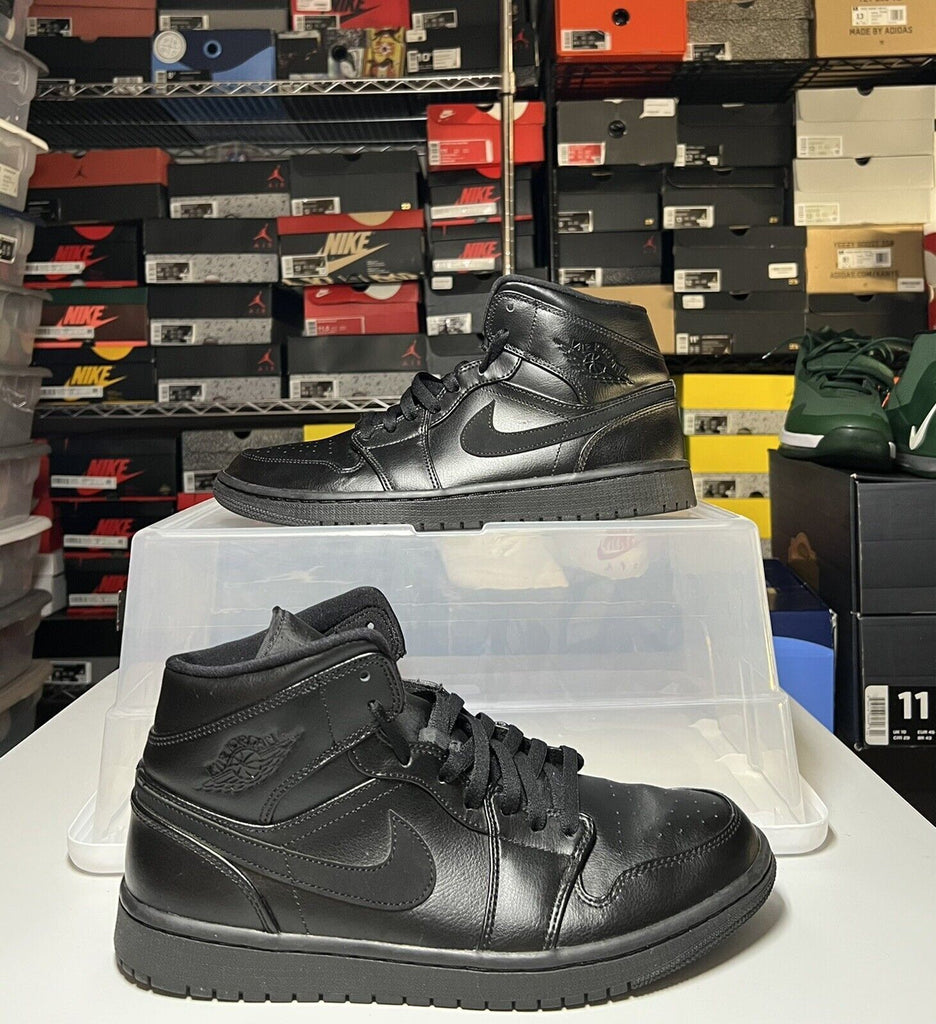 Nike Air Jordan 1 Retro Mid Triple Black Men’s Size 10.5 Sneakers 554724-090