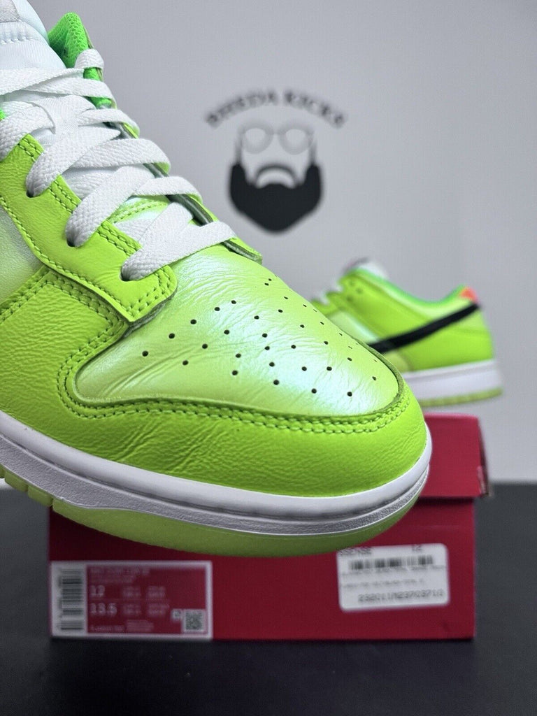 Nike Dunk Low SE Splash Volt Glow in the Dark FJ4610-702 Preowned Men's Size 12