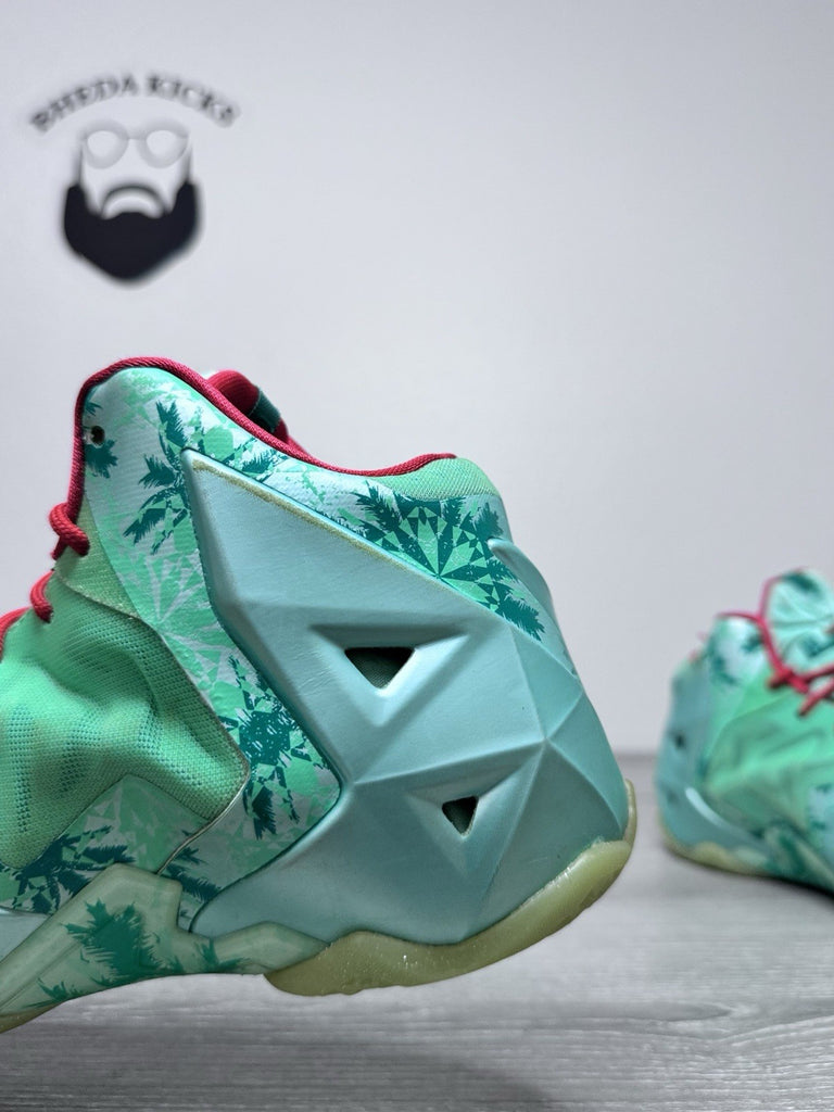 Size 7y - Nike LeBron 11 Green Glow Christmas Basketball Shoes 621712-301