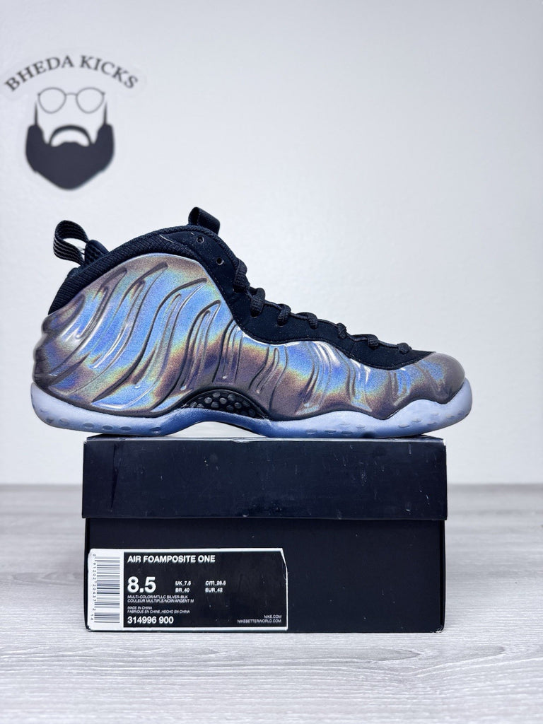 Size 8.5 - Nike Air Foamposite One Hologram 314996-900 Preowned Authentic