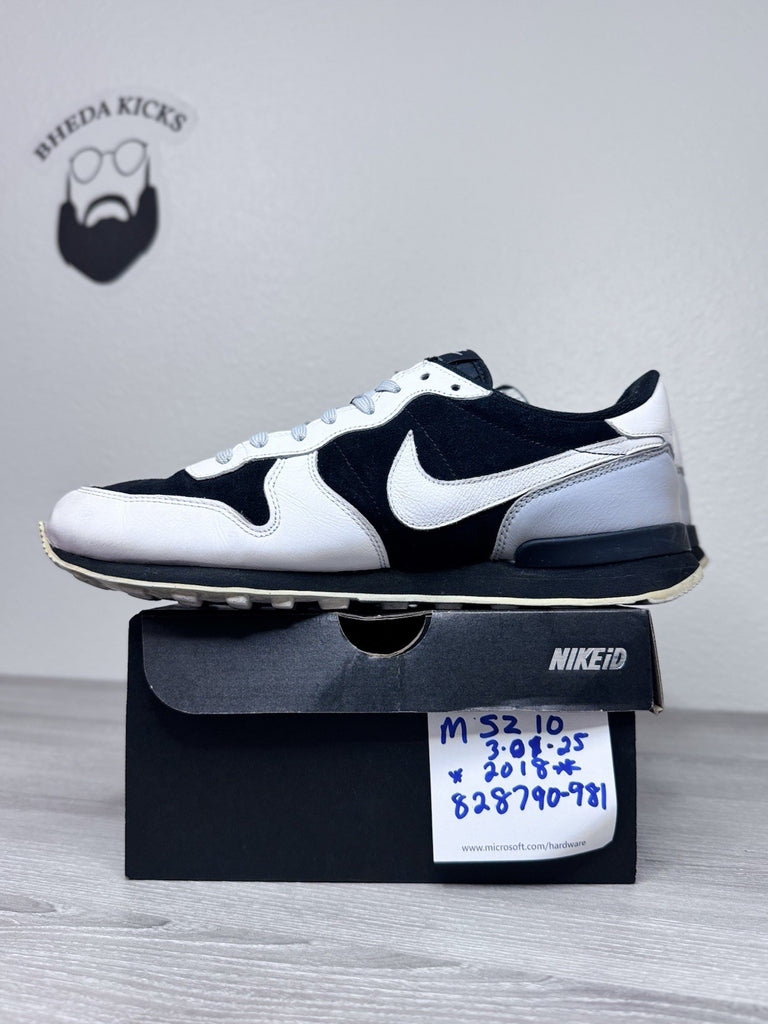 Size 10 - Nike Internationalist iD Shoes 828790-981 Preowned Authentic Rare
