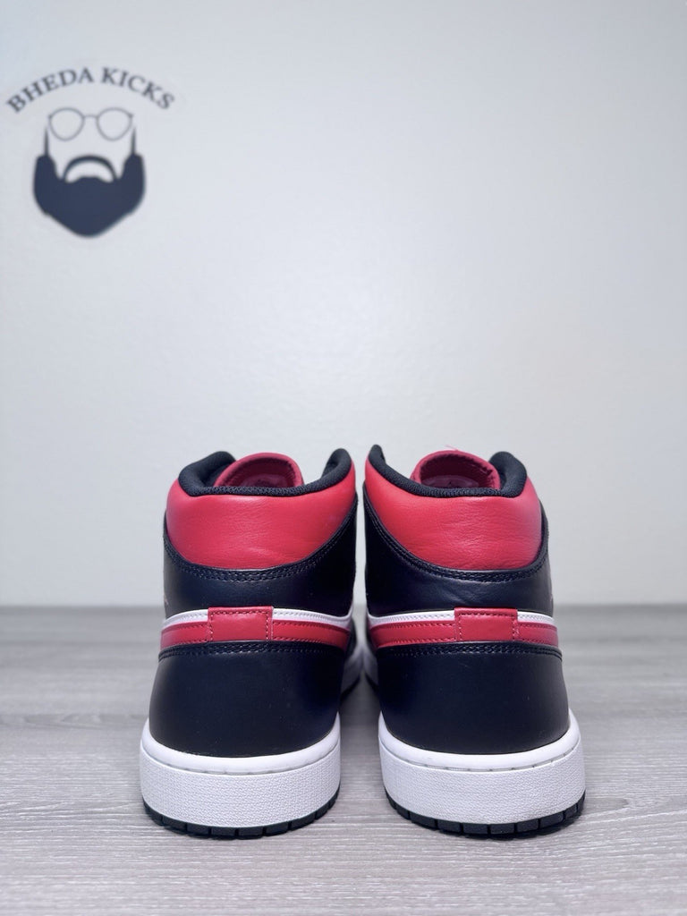 Size 15 - Nike Air Jordan 1 Mid White Black Red Bred Toe 554724-079 Preowned