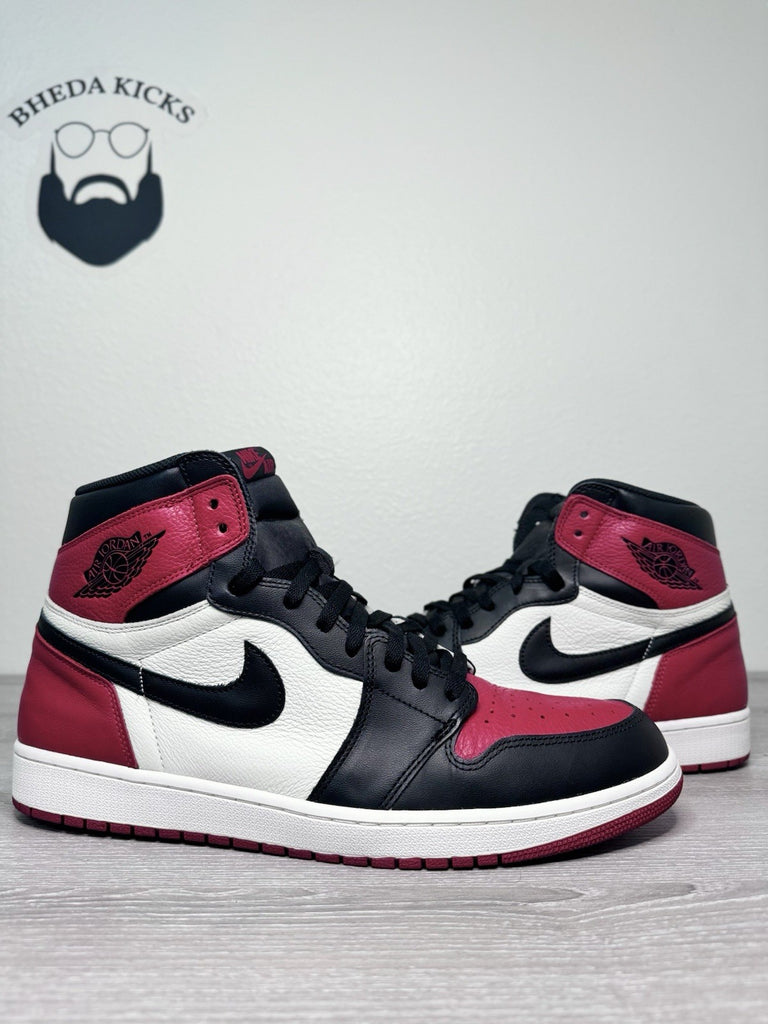 Size 16 - Nike Air Jordan 1 High OG Bred Toe Black Red 555088-610 Preowned