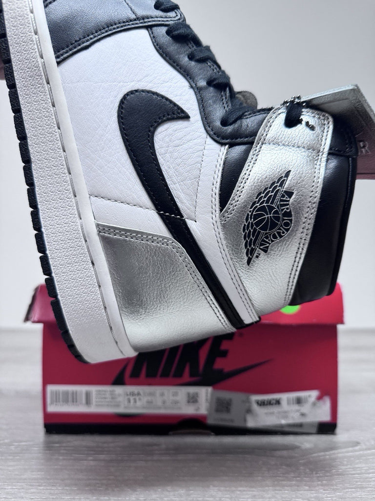Size 11.5W/10M - Jordan 1 High Retro Silver Toe CD0461-001 Preowned