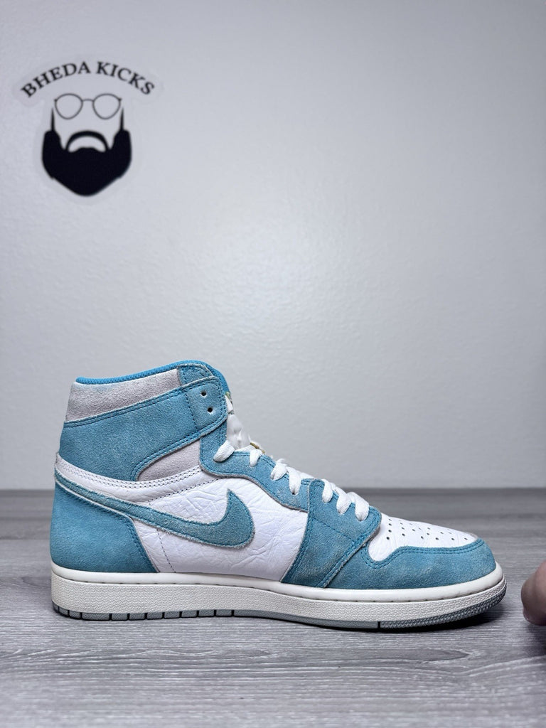 Size 10.5 - Jordan 1 Retro OG High Turbo Green 555088-311 Preowned Rare