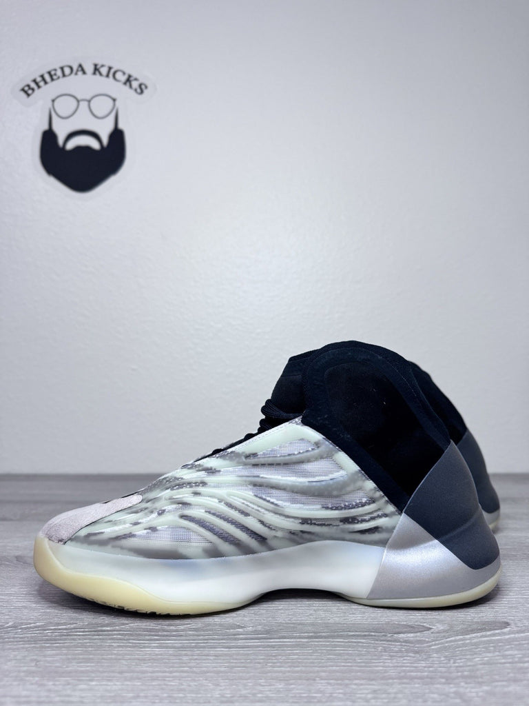 Size 10 - Adidas Yeezy Quantum Basketball White Grey FZ4362 Basketball Shoes