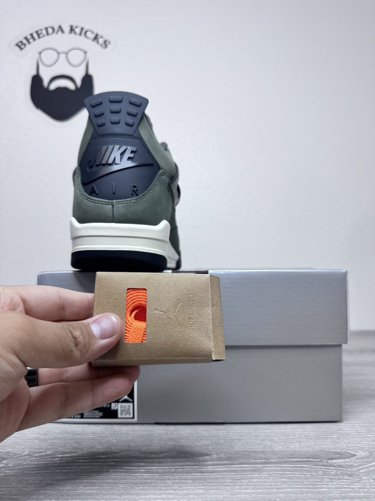Size 13 - Undefeated x Air Jordan 4 Retro 2025 IB1519-200 Brand New
