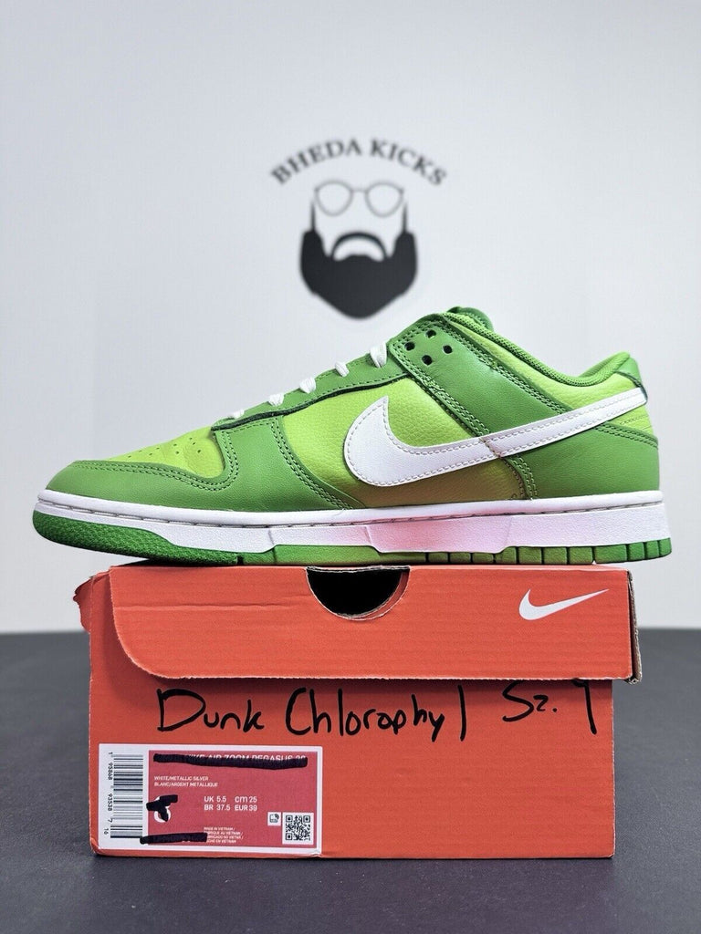 Nike Dunk Low Retro Chlorophyll Vivid Green DJ6188-300 Preowned Men’s Size 9