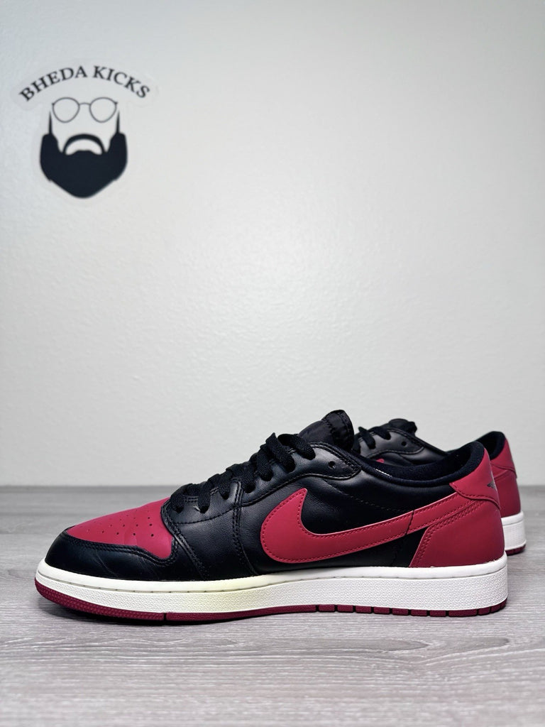 Size 12.5 - Air Jordan 1 Retro OG Low Bred Preowned 705329-001 Preowned