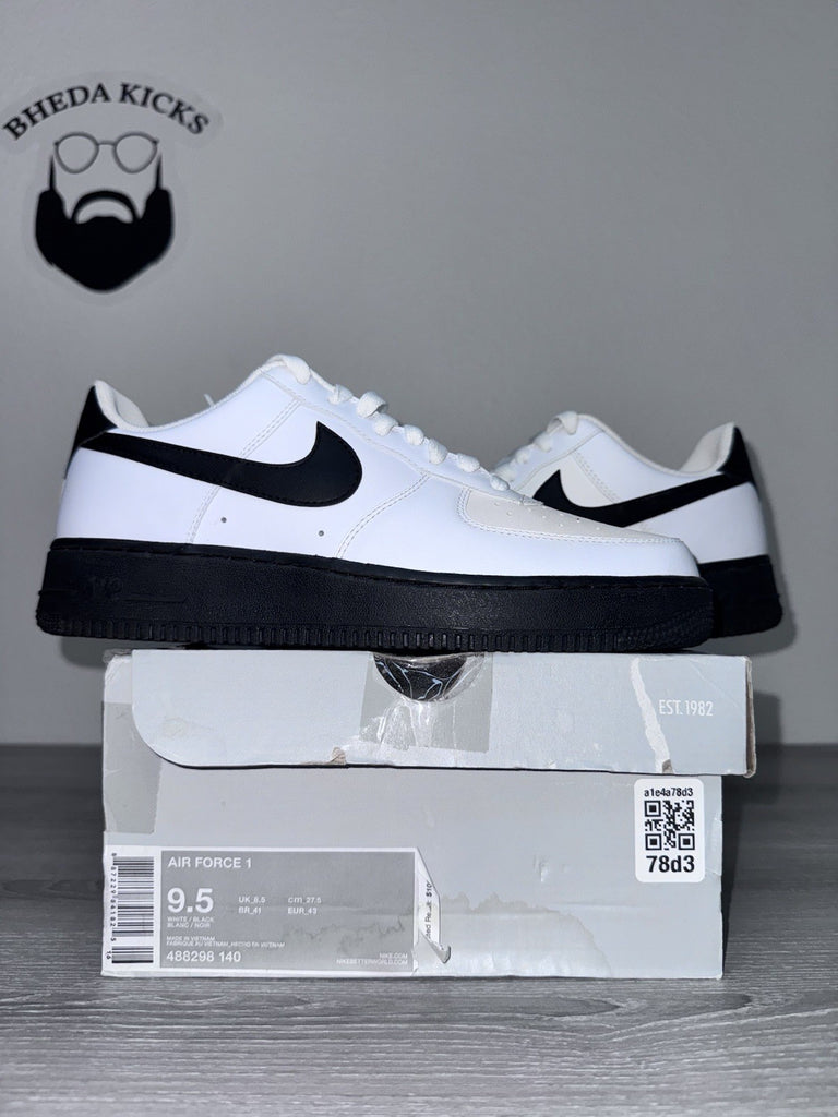 Size 9.5 - Nike Air Force 1 White Black Midsole 488298-140 Authentic NEW DS