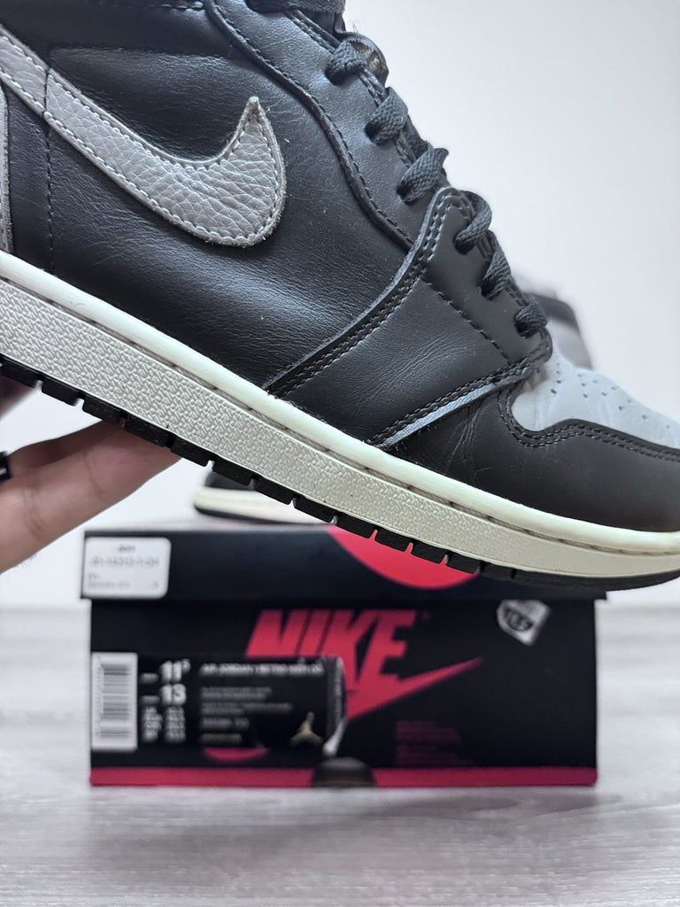 Size 11.5 - Nike Air Jordan 1 Retro High OG Shadow 2018 (555088-013) Preowned