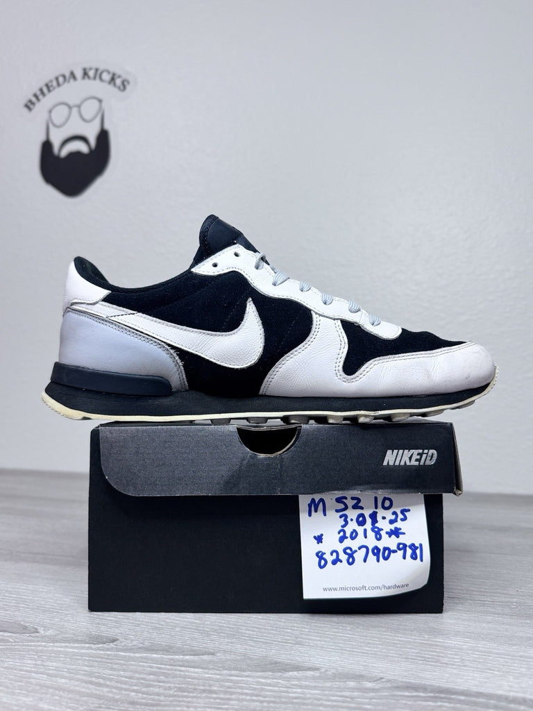 Size 10 - Nike Internationalist iD Shoes 828790-981 Preowned Authentic Rare