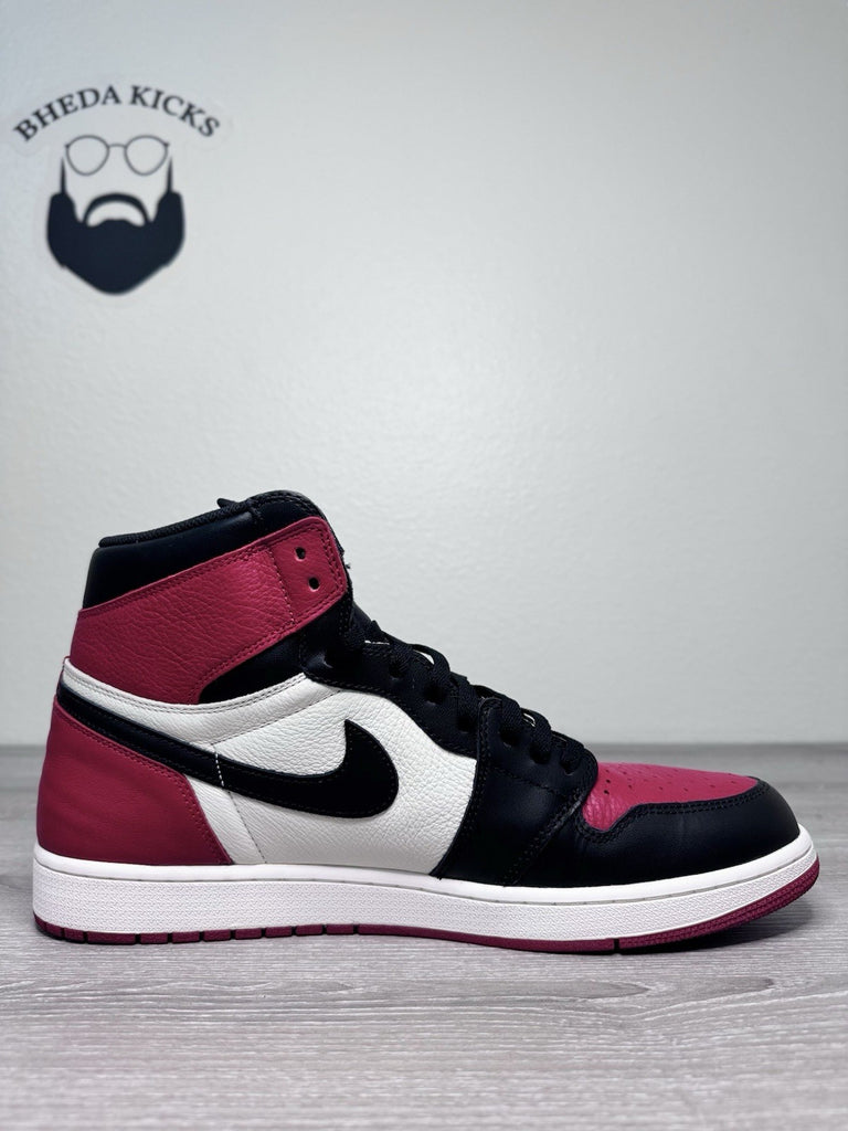 Size 16 - Nike Air Jordan 1 High OG Bred Toe Black Red 555088-610 Preowned