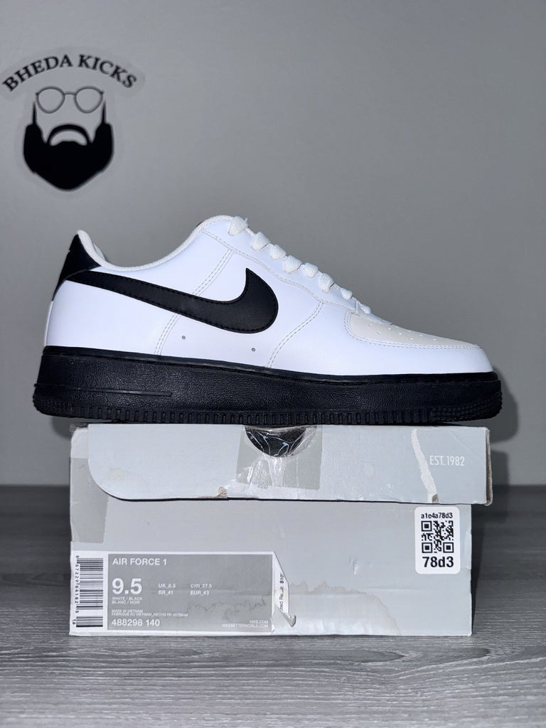 Size 9.5 - Nike Air Force 1 White Black Midsole 488298-140 Authentic NEW DS