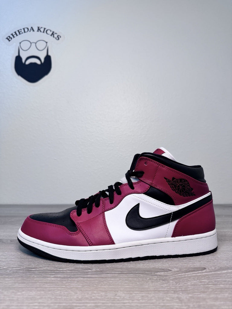 Size 15 - Jordan 1 Mid Chicago Red White Black Men 554724-069 Preowned Authentic