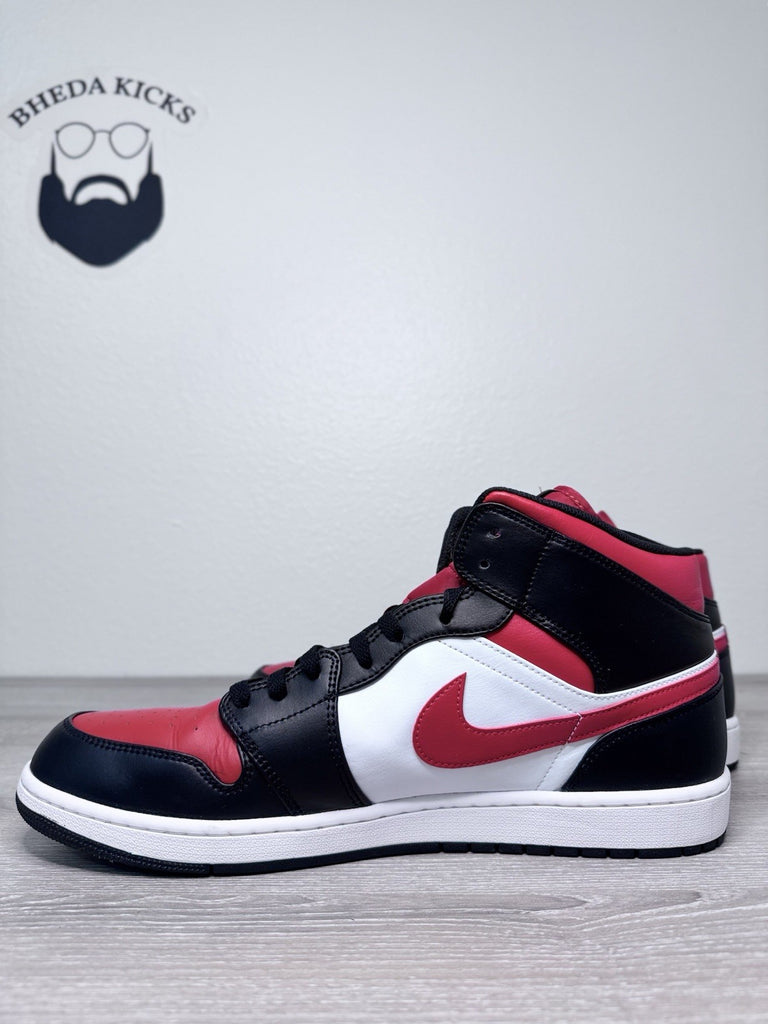 Size 15 - Nike Air Jordan 1 Mid White Black Red Bred Toe 554724-079 Preowned
