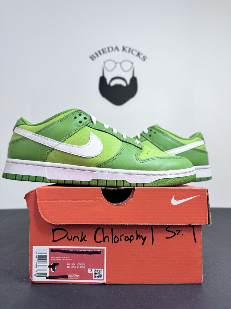 Nike Dunk Low Retro Chlorophyll Vivid Green DJ6188-300 Preowned Men’s Size 9