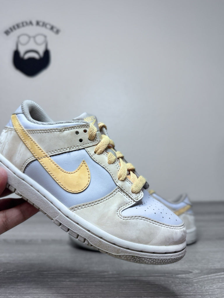 Size 1y - Nike Dunk Low (GS) Melon Tint' Shoes Style FB9108-100 Preowned