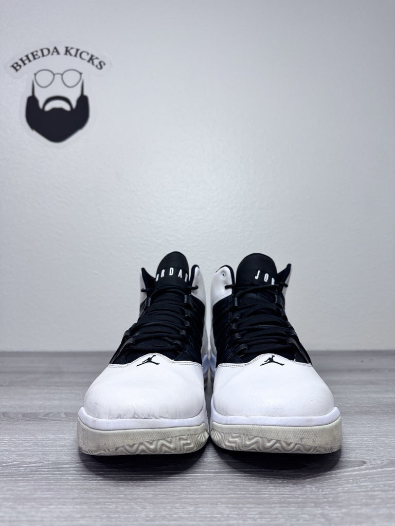 Size 14 - Nike Air Jordan Max Aura Basketball Shoes Black White AQ9084-100