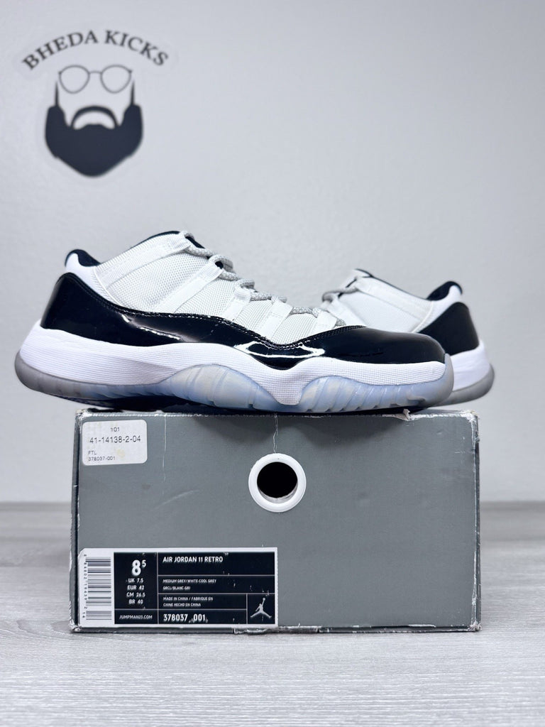 Size 8.5 - Nike Air Jordan 11 Retro Low Concord 528895-153 Preowned Clean