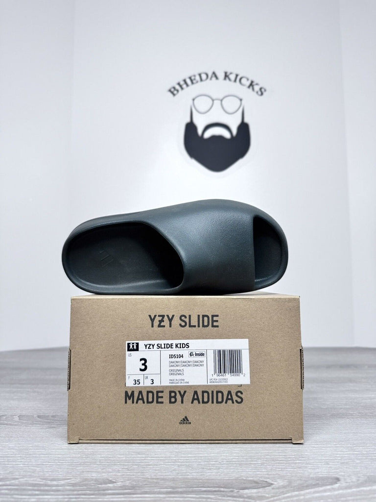 Size 3Y - Yeezy Slides Dark Onyx Kids ID5104 Brand New DS