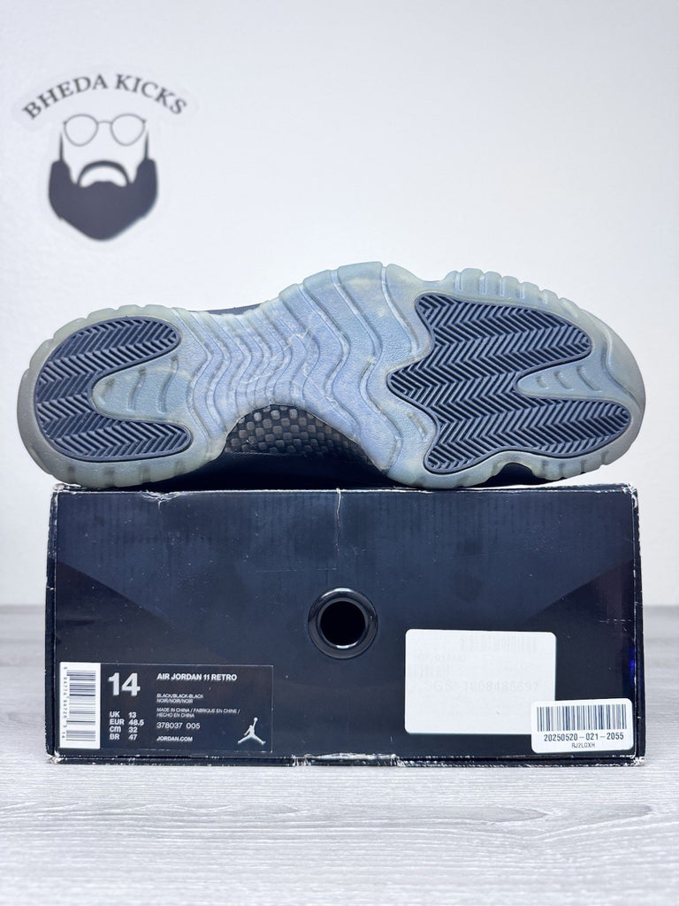 Size 14 - Jordan 11 Retro Cap and Gown 2018 378037-005 Preowned Clean