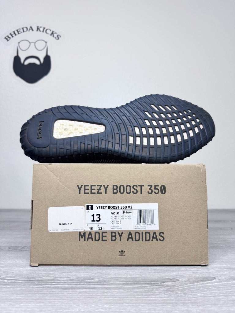 Size 13 - adidas Yeezy Boost 350 V2 Yecheil Non-Reflective FW5190 Preowned