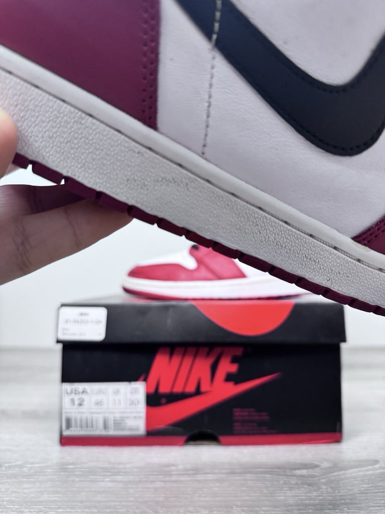 Size 12 - Air Jordan 1 Retro High OG "CHICAGO" 2015 555088-101 Preowned