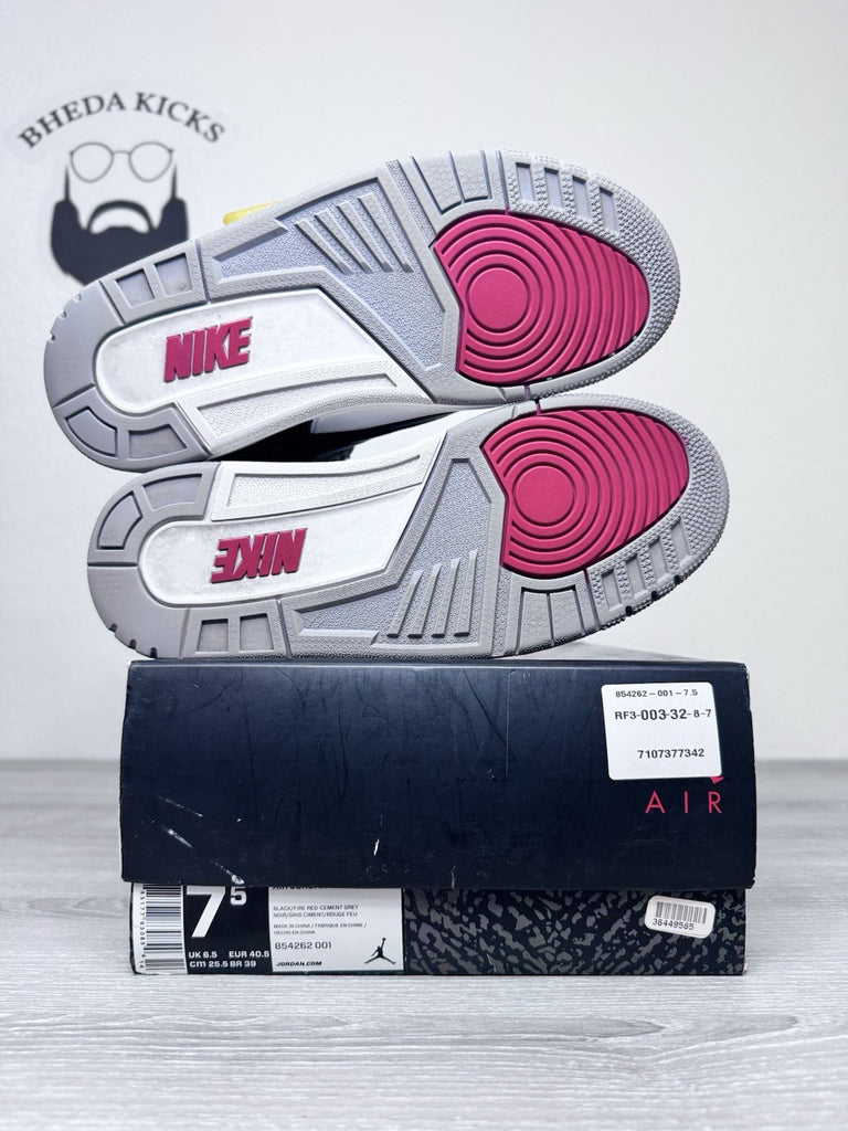 Size 7.5 - 2018 Nike Air Jordan 3 III Retro OG Black Cement 854262-001 Men's