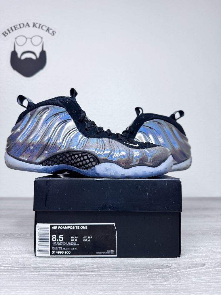 Size 8.5 - Nike Air Foamposite One Hologram 314996-900 Preowned Authentic