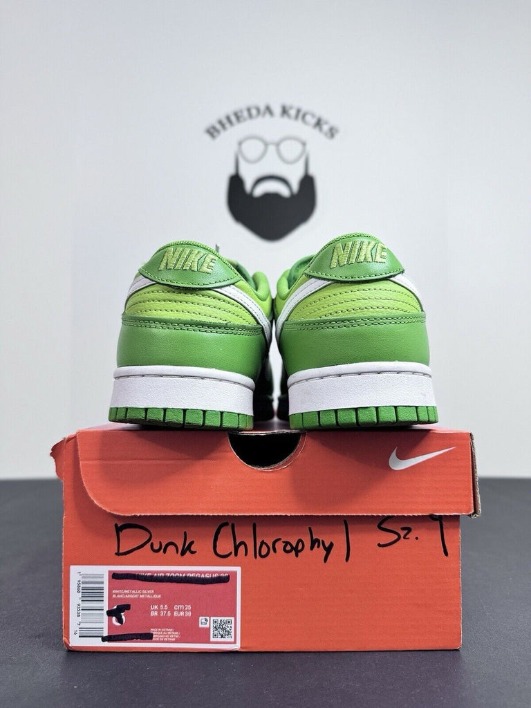 Nike Dunk Low Retro Chlorophyll Vivid Green DJ6188-300 Preowned Men’s Size 9