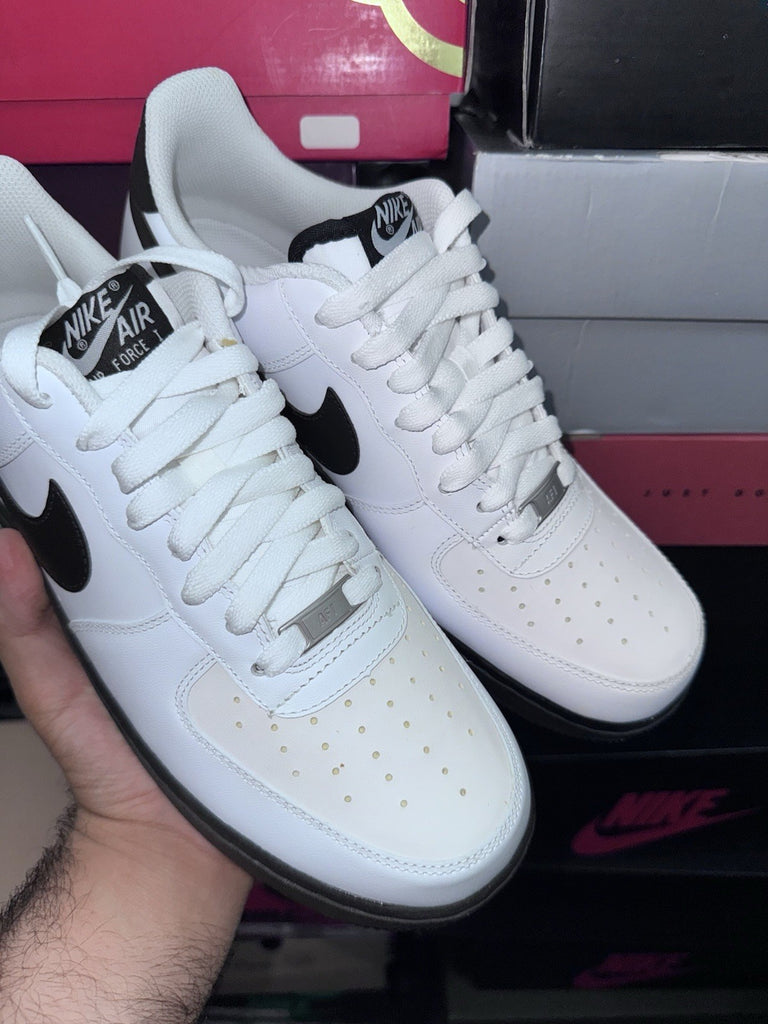 Size 9.5 - Nike Air Force 1 White Black Midsole 488298-140 Authentic NEW DS