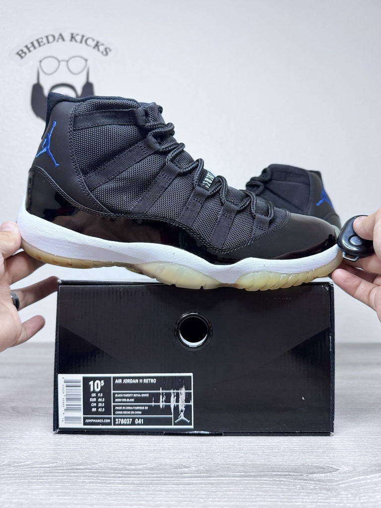 Size 10.5 - Nike Air Jordan 11 Retro Space Jam 2009 Black 378037-041 Brand New