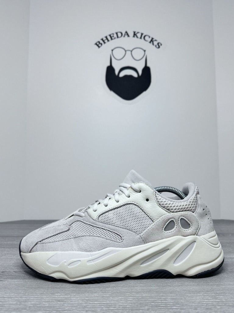 Size 9.5 - adidas Yeezy Boost 700 Low Analog EG7596 Preowned Authentic