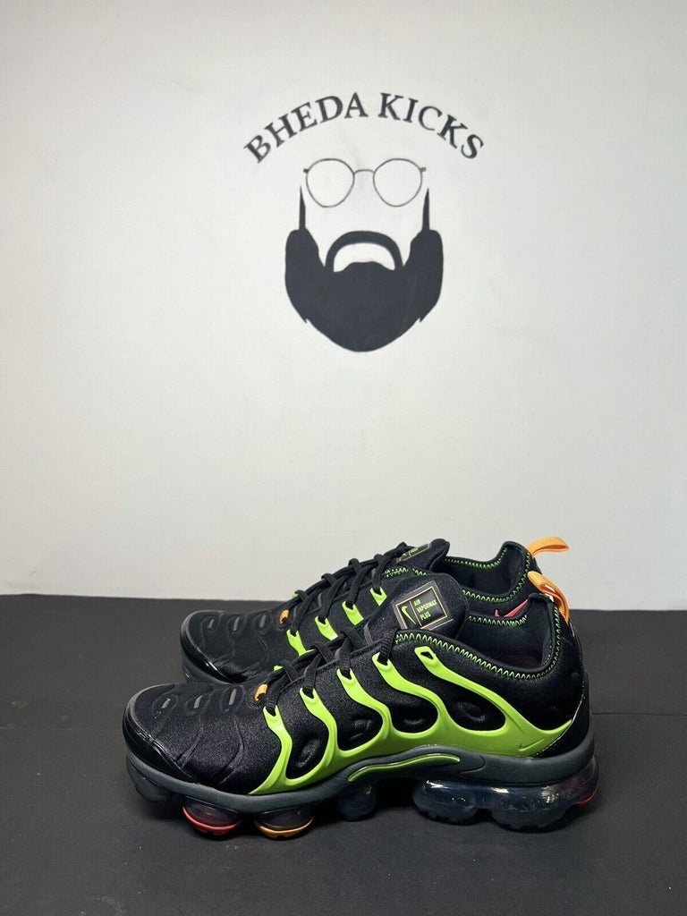 Nike Air Vapormax Plus Black Ember Glow Running Shoes CU4884-001 Men Size 9.5 Og