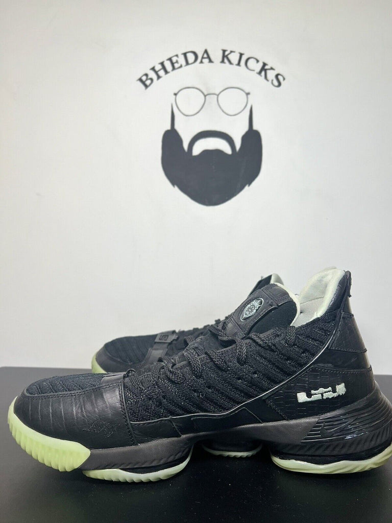 Nike Lebron 16 Glow Basketball Sneakers Men Size 13 Black CD2461-001 Preowned