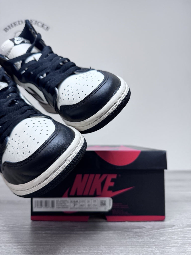 Size 7.5 - Air Jordan 1 Retro OG High Dark Mocha Mens Shoe 555088-105
