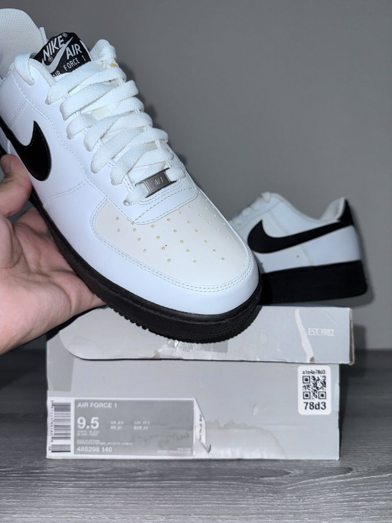 Size 9.5 - Nike Air Force 1 White Black Midsole 488298-140 Authentic NEW DS