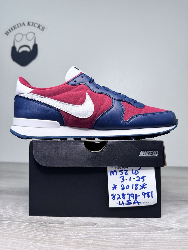 Size 10 - Nike Internationalist iD Shoes 828790-981 Preowned Authentic Rare
