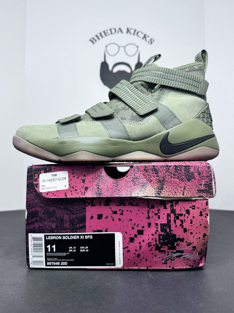 NEW DS Nike Zoom Lebron XI II Sneakers 897646-200 Olive Military Men’s Size 11