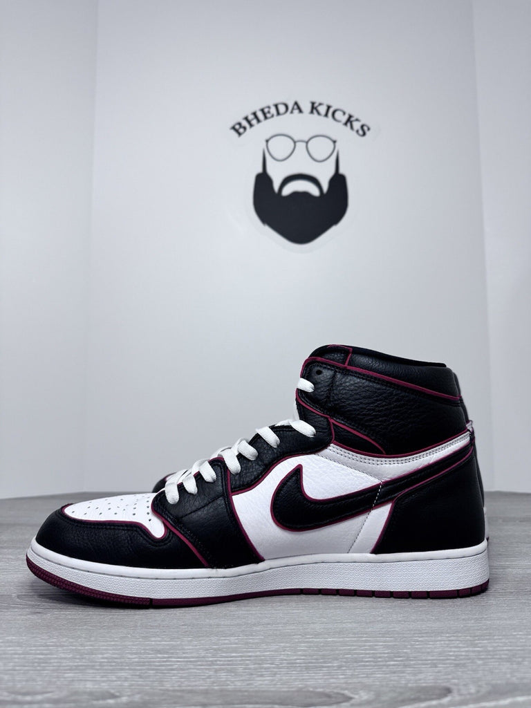 Size 15 - Jordan 1 Retro High OG Bloodline 2019 555088-062 Preowned Authentic