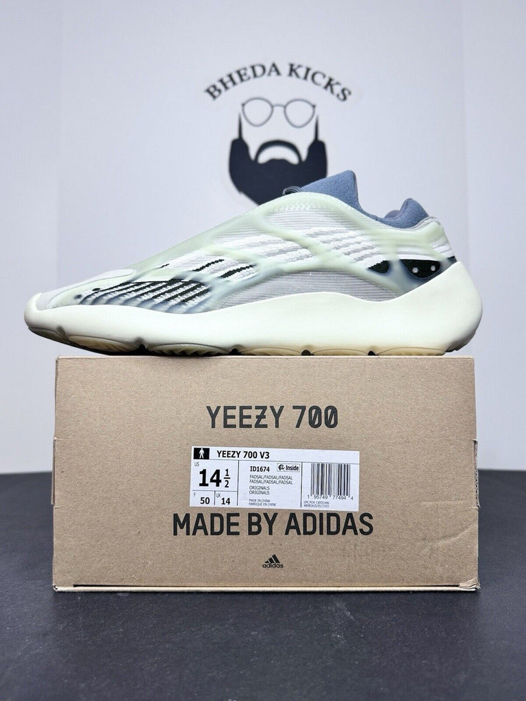 Size 14.5 - Adidas Yeezy 700 V3 Fade Salt Men’s Salt ID1674 Preowned Rare