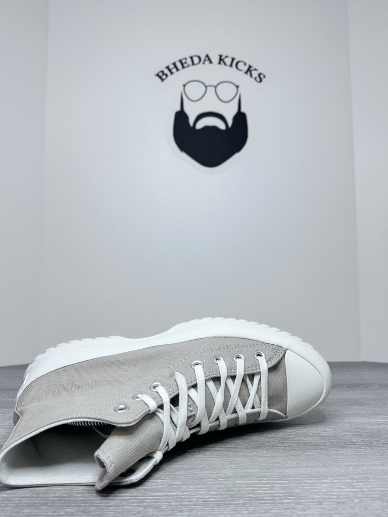 Size 9.5 Men Converse Chuck Taylor Lugged 2.0 Platform Hi  Beige Canvas A05098C