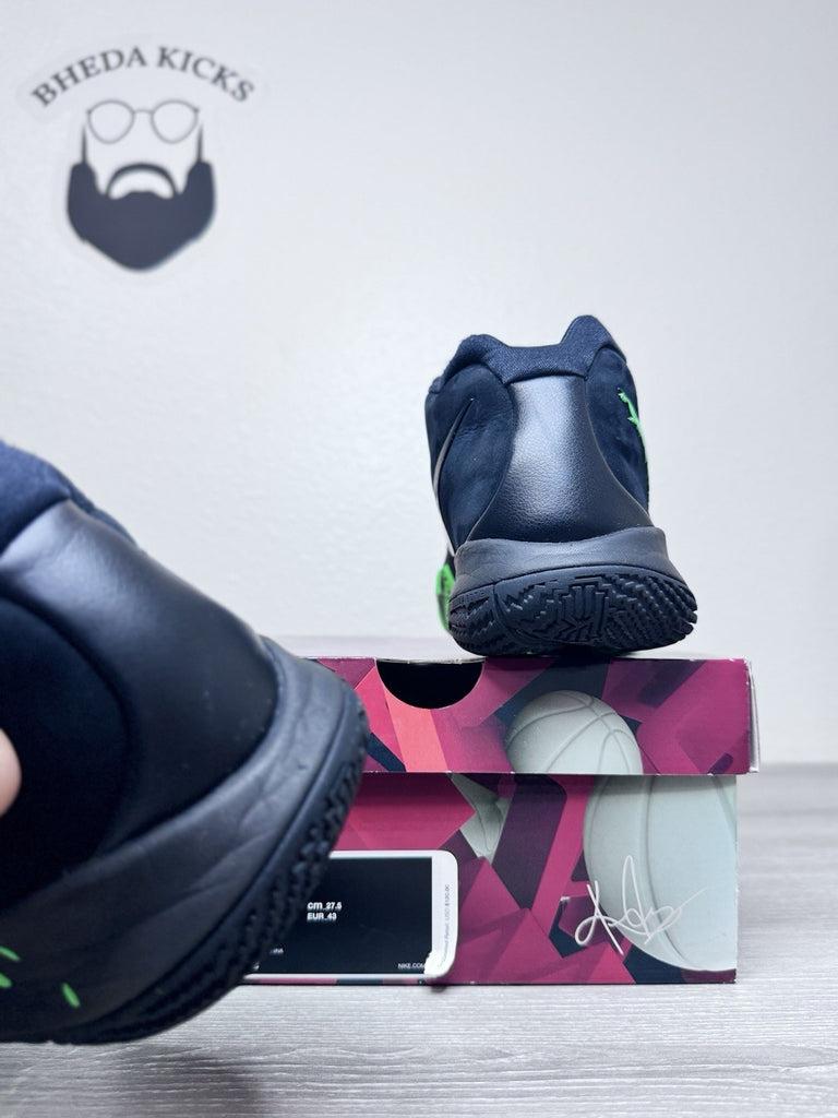 Size 9.5 - Nike Kyrie 4 Halloween Sneakers Black Green 943806-012 Preowned