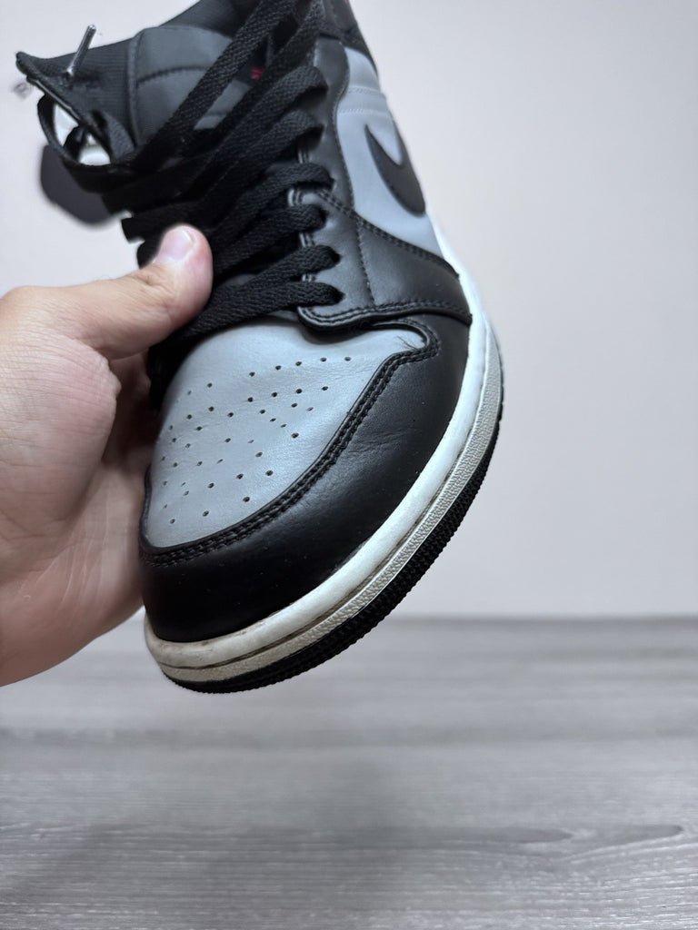 Size 11 - Nike Air Jordan 1 Sneakers Gray Black Basketball Mid Top 554724-096