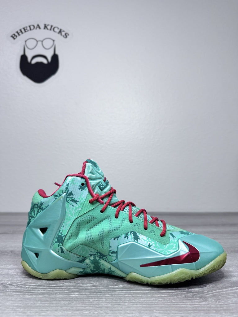 Size 7y - Nike LeBron 11 Green Glow Christmas Basketball Shoes 621712-301