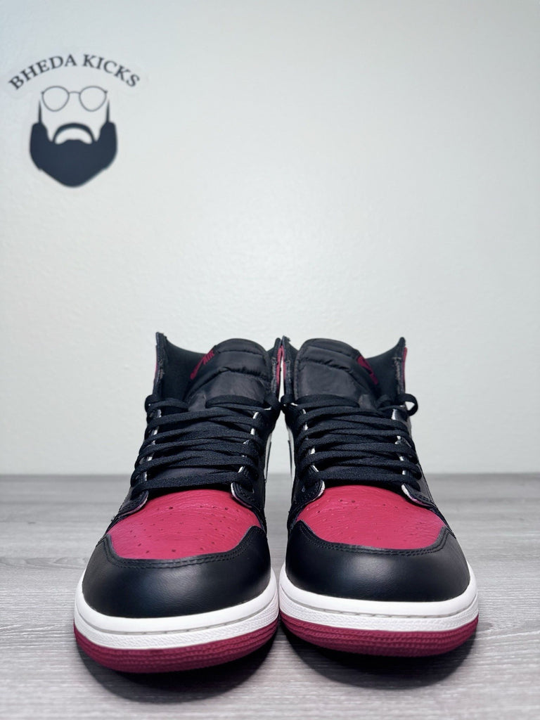 Size 16 - Nike Air Jordan 1 High OG Bred Toe Black Red 555088-610 Preowned