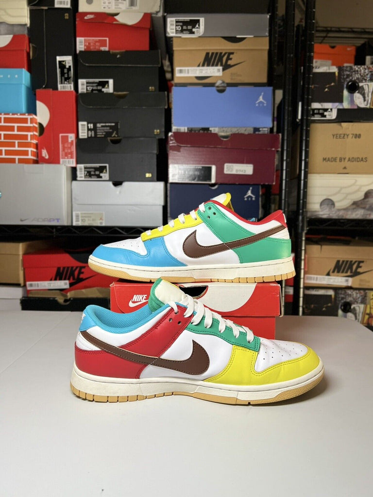 Nike Dunk Low SE Light Chocolate Red Green White Gum Size 11 DH0952-100 OG Low