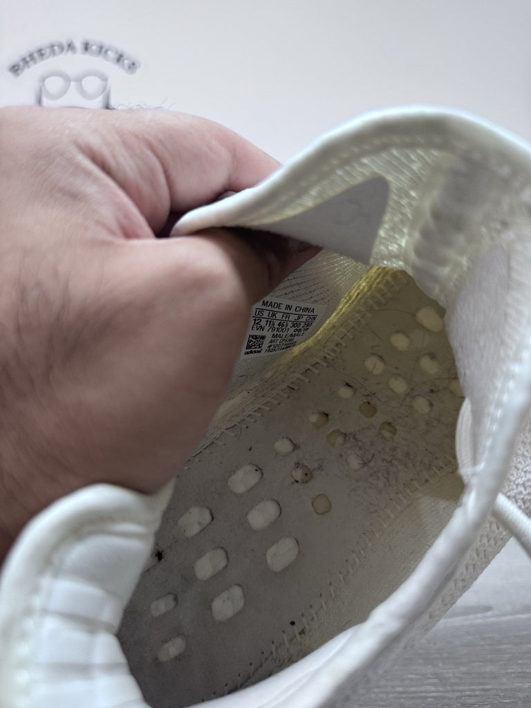 Size 12 - Adidas Yeezy 350 Boost V2 Cream Triple White 2017 CP9366 Preowned