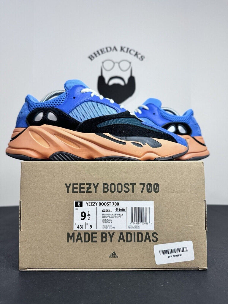 Adidas Yeezy 700 Bright Blue GZ0541 OG Retro Wave Runner Preowned Mens Size 9.5